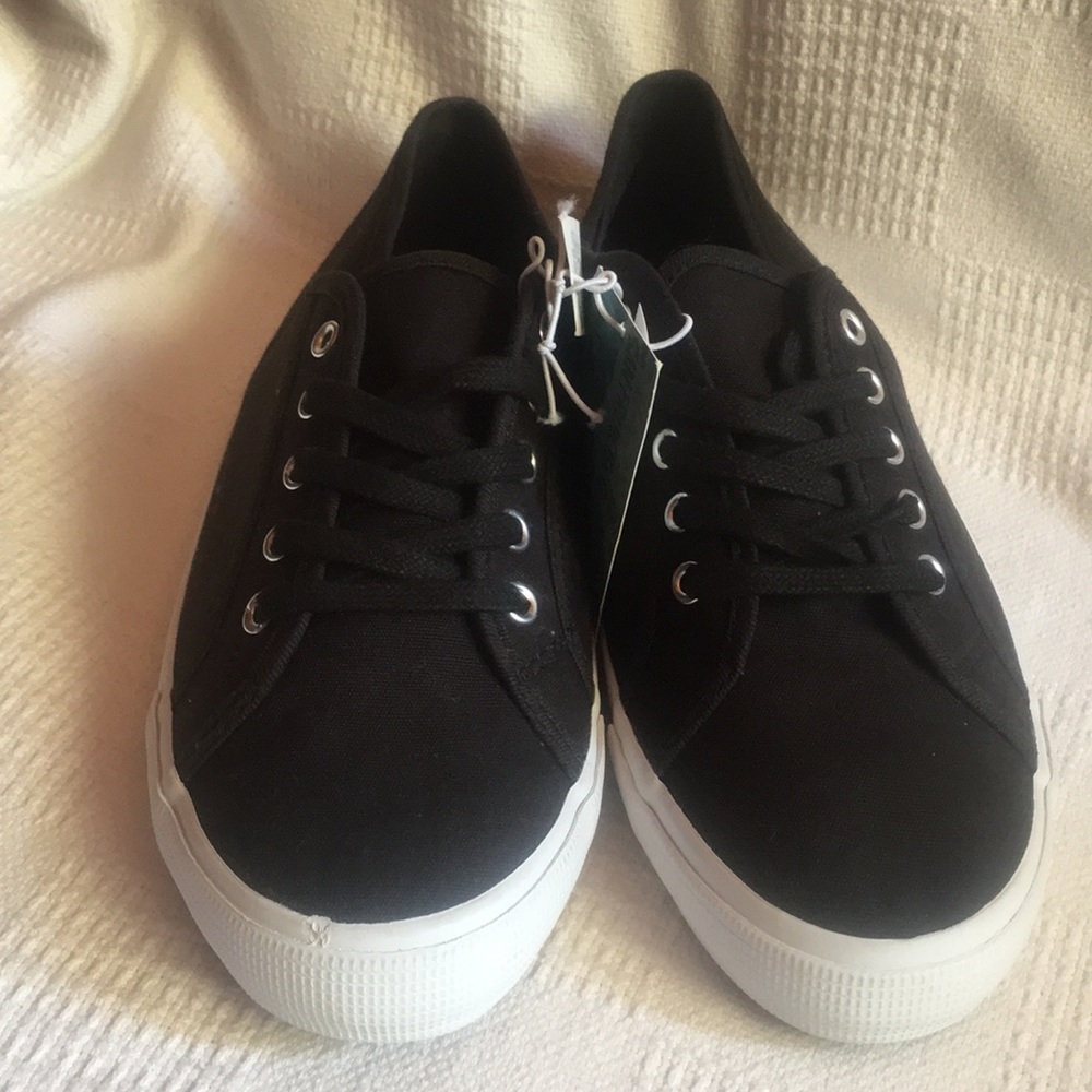 Old navy shoes new
